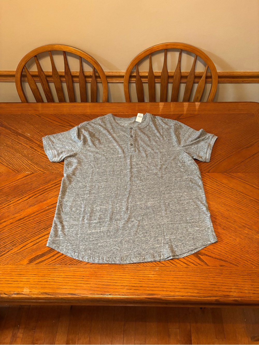 Old Navy Henley Shirt Mens Large NWT Gray Short Sleeve Soft Washed